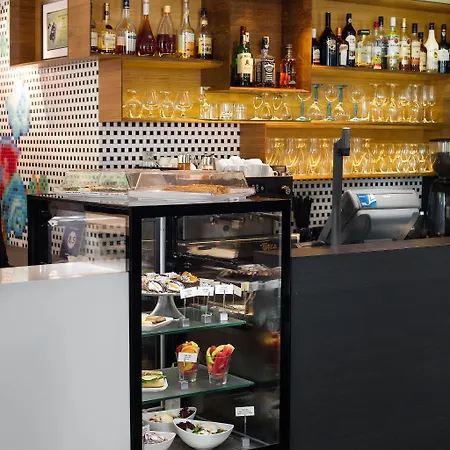Ibis Styles Hotel 4*