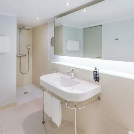 Ibis Styles Hotel 4*