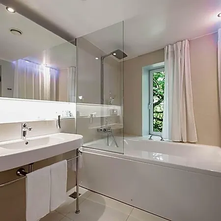 Ibis Styles Hotel 4*